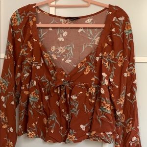 American Eagle Floral top